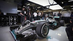 &bdquo;Mercedes&ldquo; F-1 bolidas 