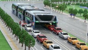 chinas-transit-elevated-bus-debuts-at-beijing-intel-high-tech-expo
