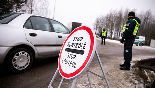 Policijos kontrolės postas prie Ukmergės gatvės šalia Avižienių