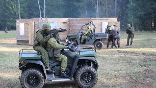 Kariai treniruosis poligone Kazlų Rūdoje 