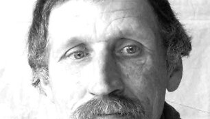 R.Astrauskas