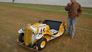 Pasaulyje yra i&scaron;likusių Scootacar automobilių. (Biswarup Ganguly, Wikimedia(CC BY 3.0)