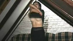 Latvijos premjerės atstovė prie&scaron; 15 m. nusifilmavo nuoga, siekdama vaidmens pornografiniame filme