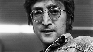 6 vieta – dainininkas Johnas Lennonas – 12 mln. JAV dolerių