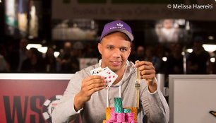 Philas Ivey iškovojo 10-ąją WSOP apyrankę