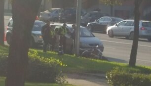 Vie&scaron;ojo saugumo tarnybos majoras Kaune pakliuvo į avariją