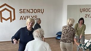Lietuvos &scaron;okio-judesio terapijos asociacijos organizuoti užsiėmimai Vilniaus senjorėms