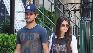 Tayloras Lautneris ir Marie Avgeropoulos