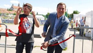 Tarptautinę olimpinę dieną prie Baltojo tilto atidarytas atnaujintas Riedučių, riedlenčių ir Bmx dviračių parkas