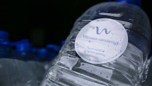 &bdquo;Vilniaus vandenys&ldquo; ruo&scaron;iasi plauti vandentiekio tinklus