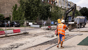 Gatvės ir dviračių tako įrengimo darbai Algirdo gatvėje