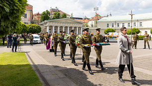 Prezidentūros rūmuose atsisveikinama su ponia Alma Adamkiene