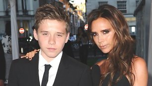 Victoria Beckham su sūnumi Brooklynu