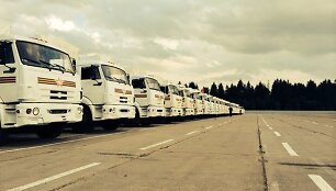 Konvojus su &scaron;v.Georgijaus juostelėmis