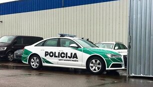 Policijos automobilio dizaino variantas