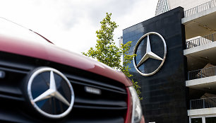 25 kratos Klaipėdos ir Vilniaus apskrityse: prabangius „Mercedes“ Lietuva pardavinėjo Rusijai