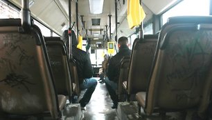 Klaipėdos autobuse buvo kilęs konfliktas tarp vairuotojo ir garbaus amžiaus keleivės. 