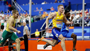 Adas Dambrauskas Europos čempionate (pirmas i&scaron; kairės)