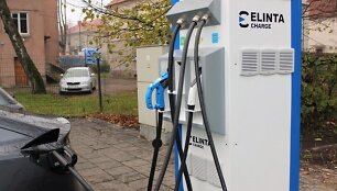 Elektromobilių įkrovimo stotelė