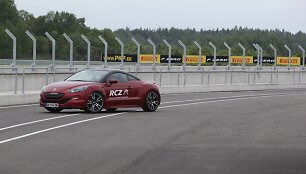 &bdquo;Peugeot RCZ-R&ldquo;