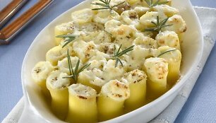 Makaronai įdaryti pelėsiniu sūriu