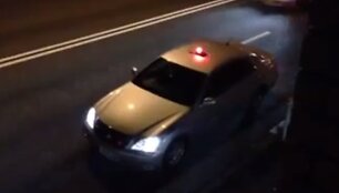 Japonijos policijos &bdquo;Toyota Crown&ldquo;
