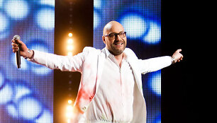 Grupė &bdquo;Pop Ladies&ldquo; ir buvęs &bdquo;bavaras&ldquo; Jonas Jonu&scaron;as