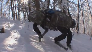 „Boston Dynamics“ mechaninis keturkojis robotas „BigDog“ 