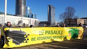 Protestavo prie&scaron; Visagino atominės elektrinės statybą.