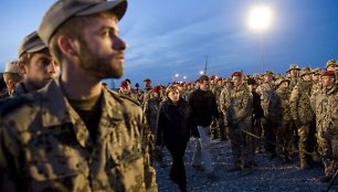 Angela Merkel tarp Vokietijos karių Afganistane