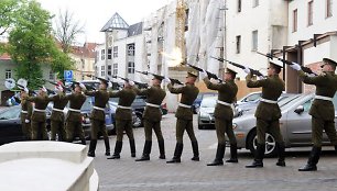 Sekmadienį, Vilniuje ,minint Partizanų pagerbimo, kariuomenės ir visuomenės vienybės dieną, buvo pagerbti Lietuvos partizanai ir laisvės gynėjai.