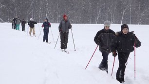 Šimtai vilniečių pirmąjį 2011 metų sekmadienį stojo ant slidžių