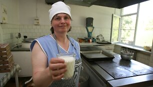 Smulkieji tiekėjai tvirtina, kad miesto darželiams norima įpir&scaron;ti brangesnį pieną 