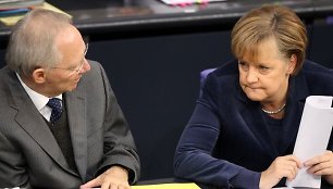 Wolfgangas Schauble ir Angela Merkel