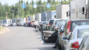 Medininkų pasienio poste kelių kilometrų eilės