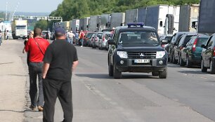 Medininkų pasienio poste kelių kilometrų eilės