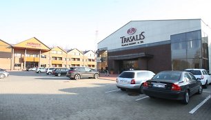 Sostinės valdžios atstovai salę Vilniaus savivaldybėje iškeitė į pramogų ir poilsio centrą „Trasalis“.