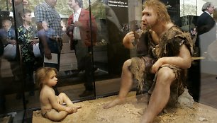 Neandertaliečiai.