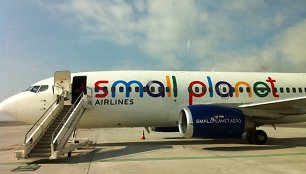 „Small Planet Airlines“ lėktuvas