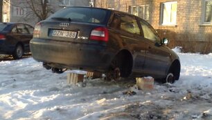 AUDI A3 be ratų