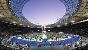 Berlyno stadione popiežius aukojo mišias