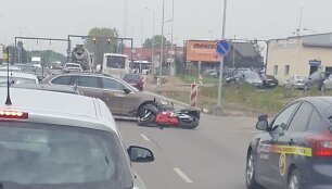 Motociklo ir "&Scaron;kodos" avarija Kaune