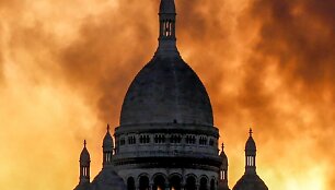 Gaisras Paryžiuje / IDHIR BAHA / AFP