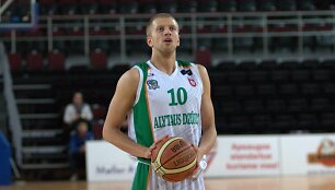 Rokas Ūzas