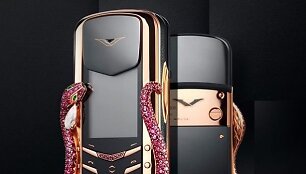 &bdquo;Vertu&ldquo; pristatė naują riboto leidimo kolekciją &bdquo;Signature Cobra&ldquo;