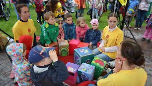 Į kūrybines dirbtuvėles pakvies  mokyklėlė &bdquo;Strazdanėlės&ldquo;.