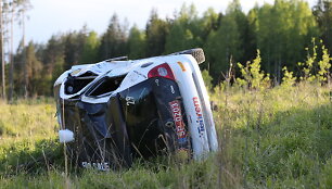 Tragedija Estijos ralyje: nuo kelio nulėkęs &bdquo;Renault Clio&ldquo; užmu&scaron;ė tris žiūrovus
