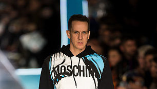 „Moschino“ mados namų dizaineris Jeremy Scottas