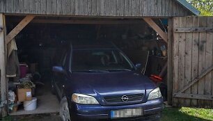 Pasala Tauragės rajone buvo surengta prie &scaron;io garažo