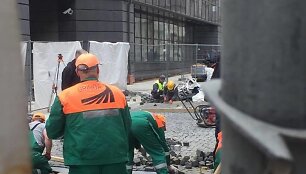 &bdquo;Grindos&ldquo; darbininkai Vilniaus gatvėje